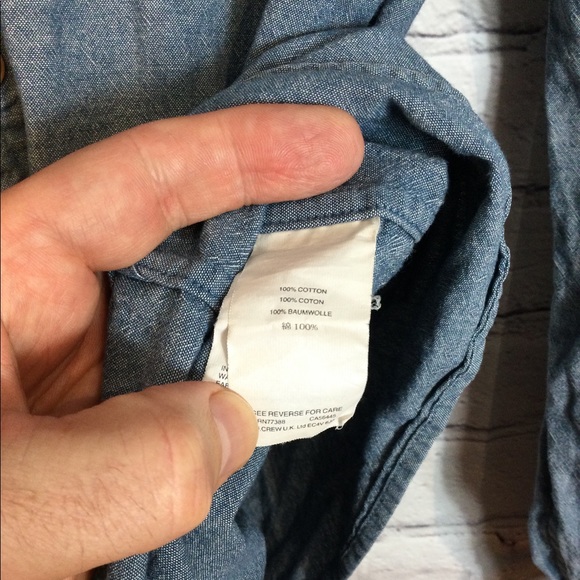 J CREW MENS DENIM POCKET BUTTON DOWN SHIRT EUC SZ S - Picture 6 of 7